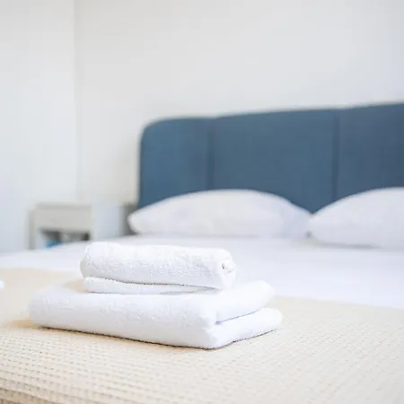 아파트 Hubstay - Tamara Gardens With Swimming Pool Livadhia