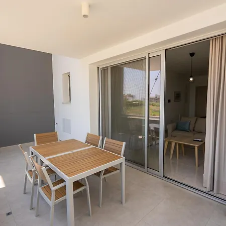 Hubstay - Tamara Gardens With Swimming Pool 아파트 Livadhia