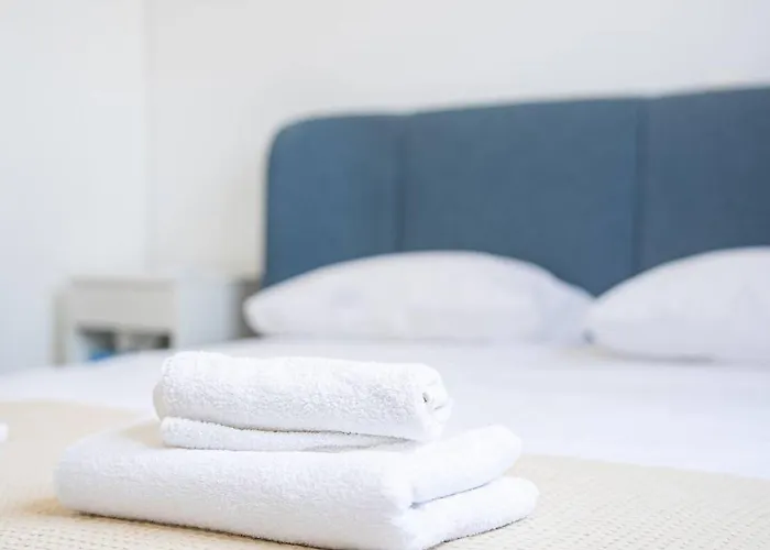 Hubstay Tamara Gardens 2 Bed With Pool Livadhia