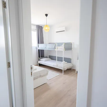 Hubstay Tamara Gardens 2 Bed With Pool Daire *