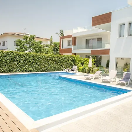 Appartement Hubstay Tamara Gardens 2 Bed With Pool Livadhia