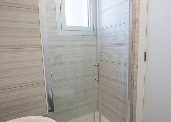 Apartment Hubstay Tamara Gardens 2 Bed With Pool